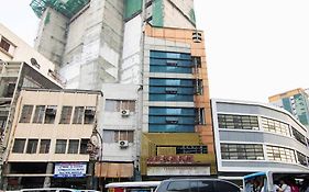 Lucky Hotel Manila